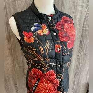 DESIGUAL Designer Black & Red Floral Light Puffer Vest. 36 (Small)
